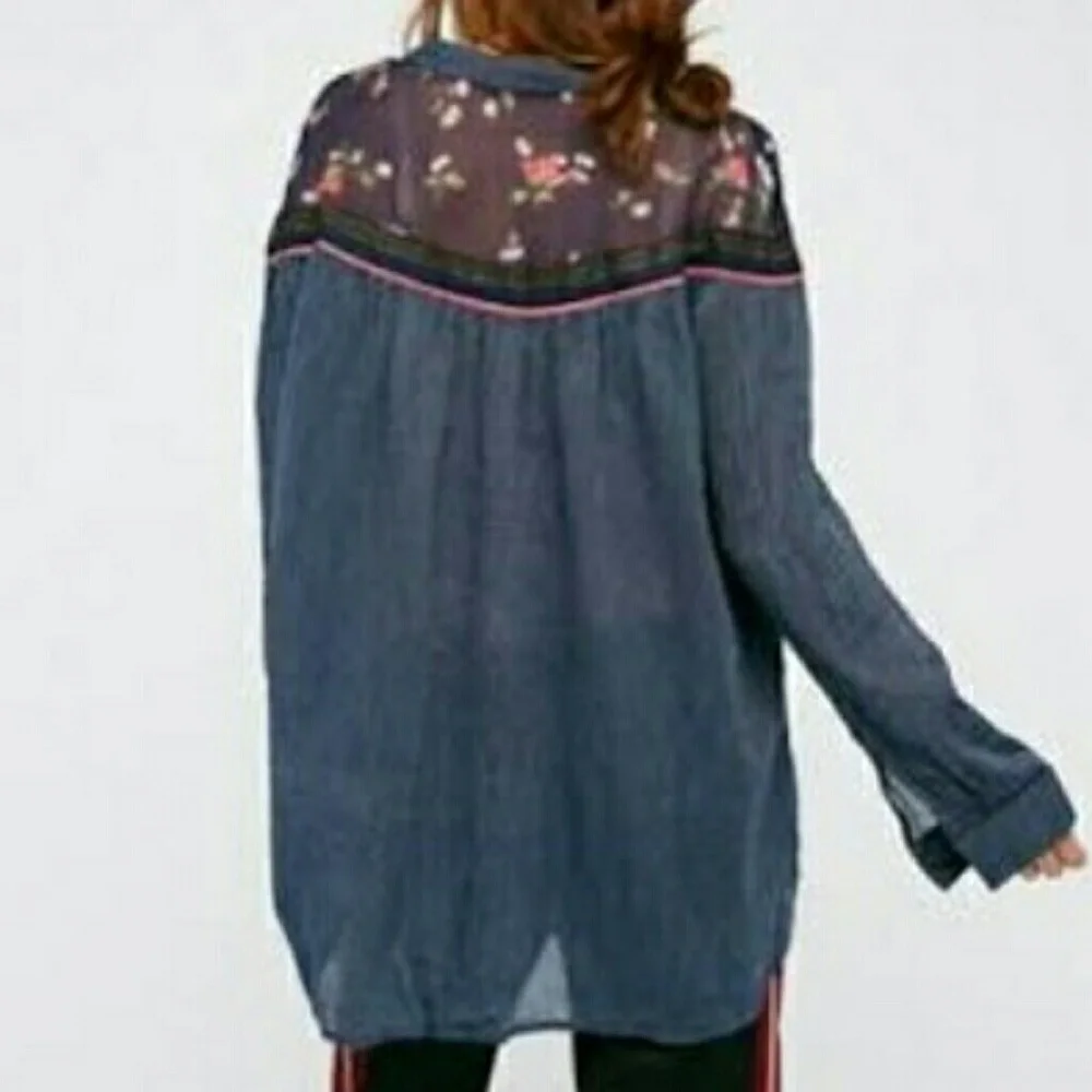 🆕Free People Floral Accent Blue Cotton Top - Picture 3 of 7